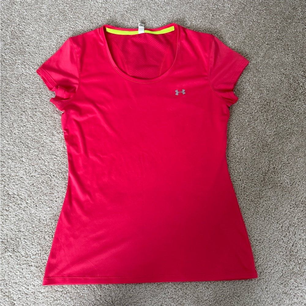 Under Armour Pink Fitted Cap Sleeve T-Shirt